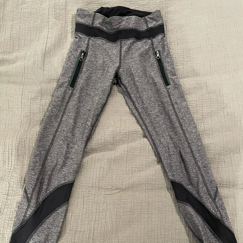 Lululemon size 4 legging